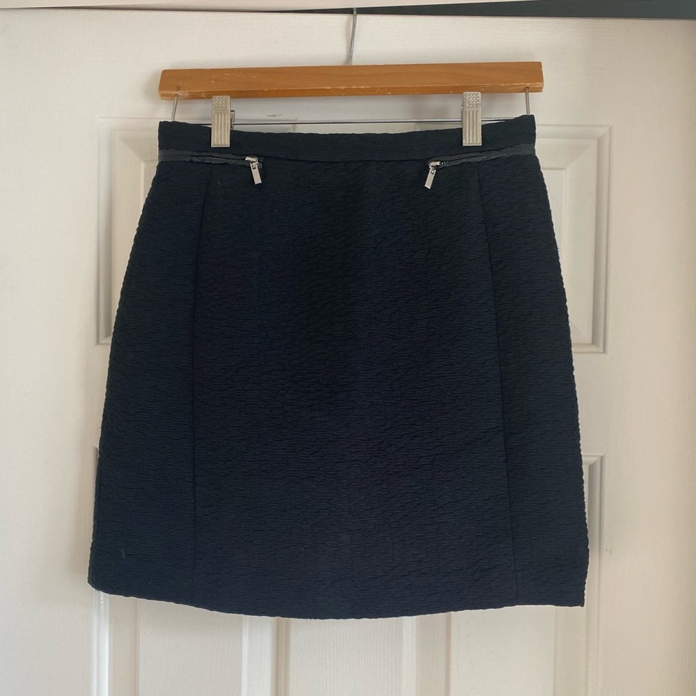 H&M Textured Mini Skirt Sz 6